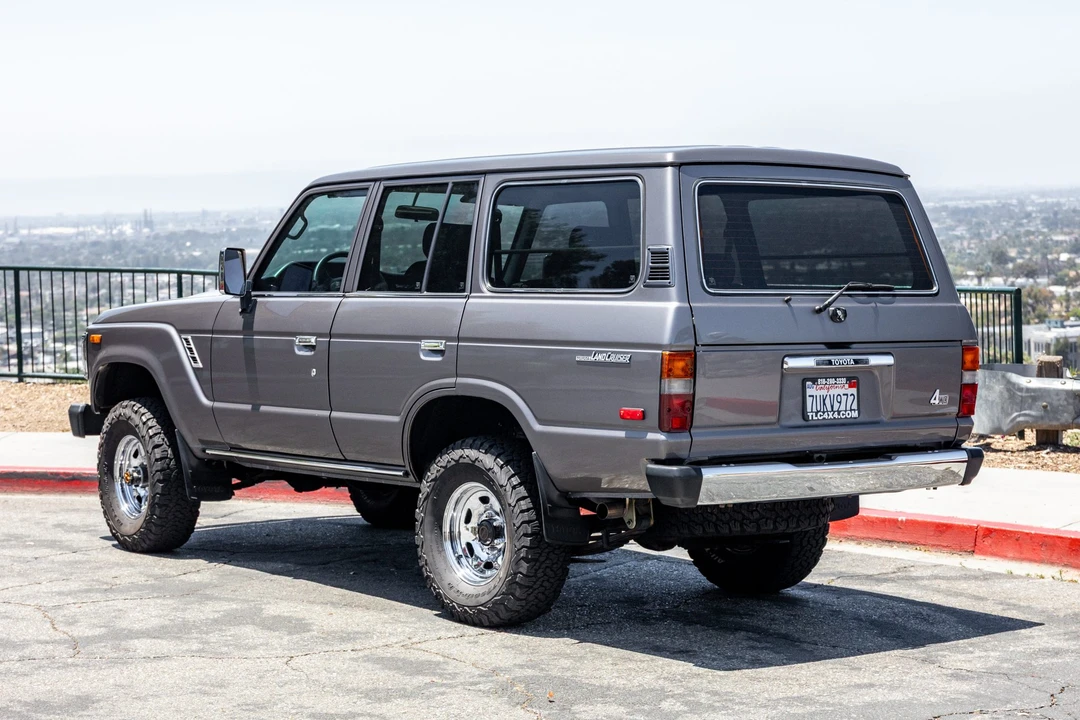 1990 Toyota J60 Land Cruiser - Image 7 of 31