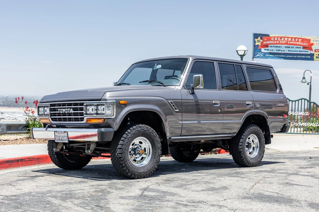 1990 Toyota J60 Land Cruiser - Image 9 of 31