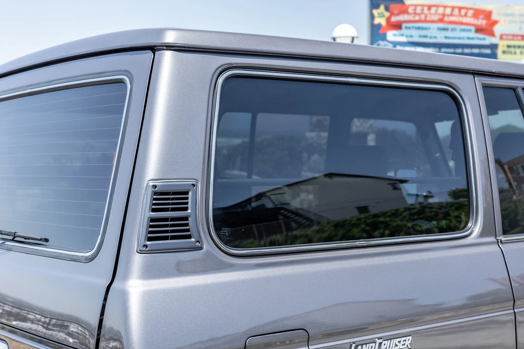 1990 Toyota J60 Land Cruiser - Image 25 of 31
