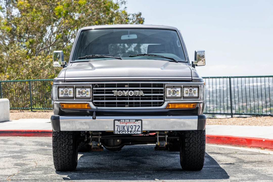 1990 Toyota J60 Land Cruiser - Image 2 of 31