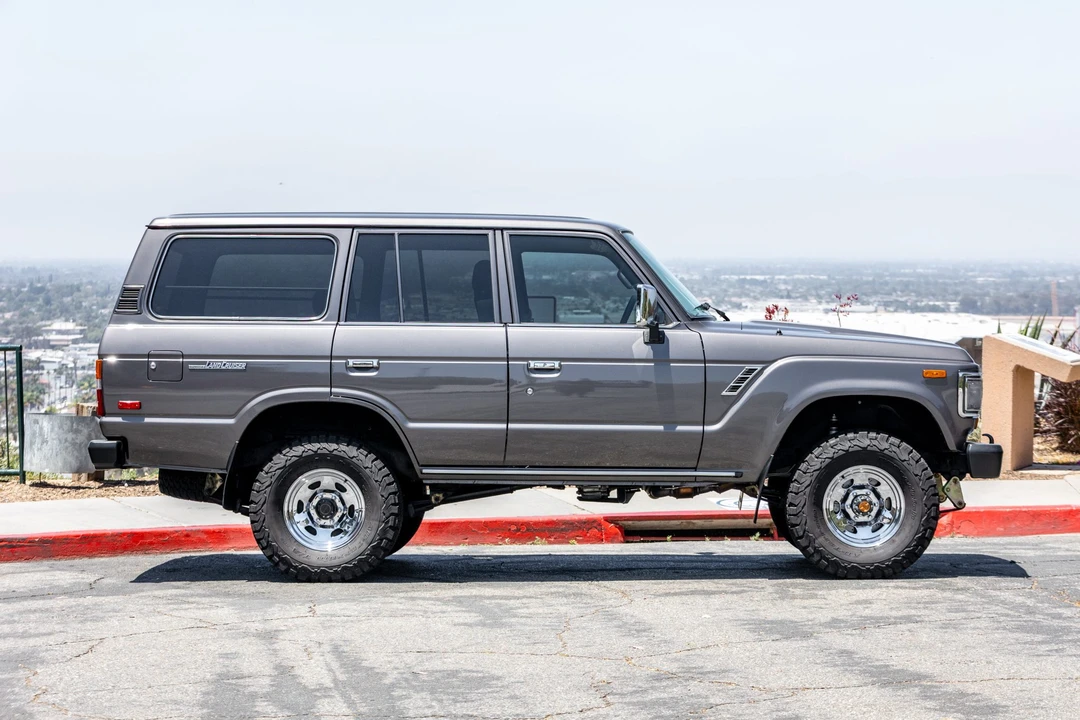 1990 Toyota J60 Land Cruiser - Image 4 of 31
