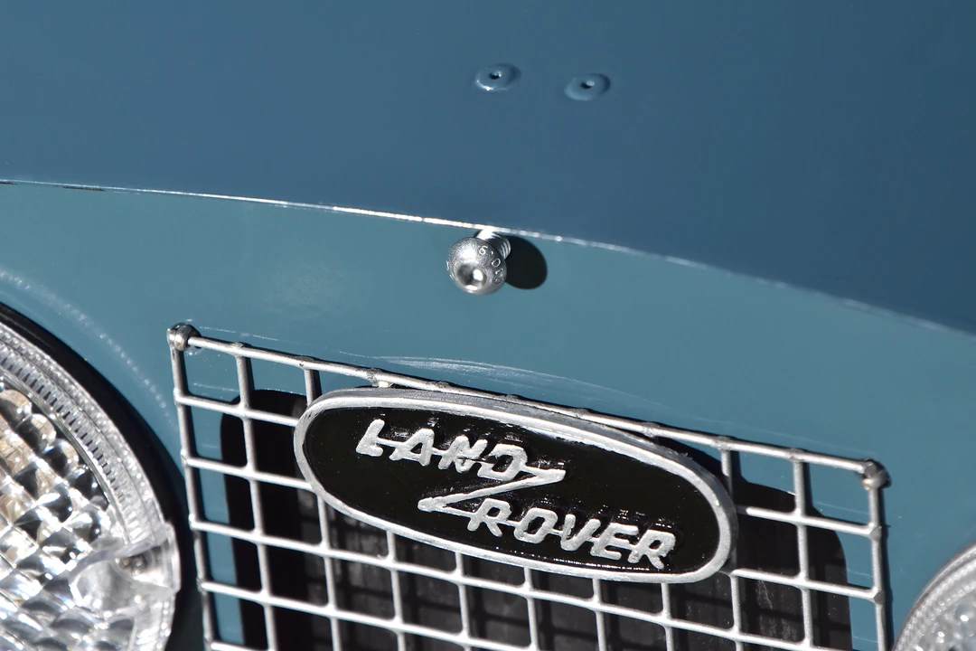Land Rover - Image 22 of 31