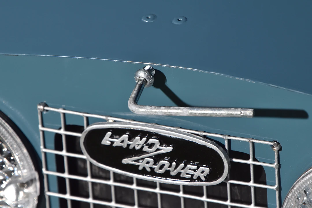 Land Rover - Image 23 of 31