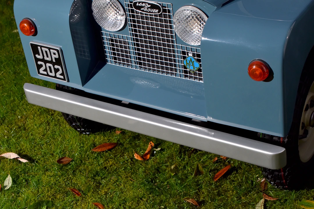 Land Rover - Image 27 of 31
