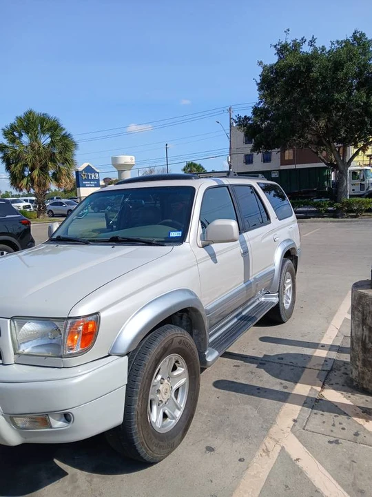 2000 Toyota 4Runner 3rd Gen - Image 10 of 11