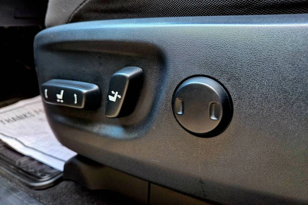 2014 Toyota 4Runner 5th Gen - Image 17 of 22