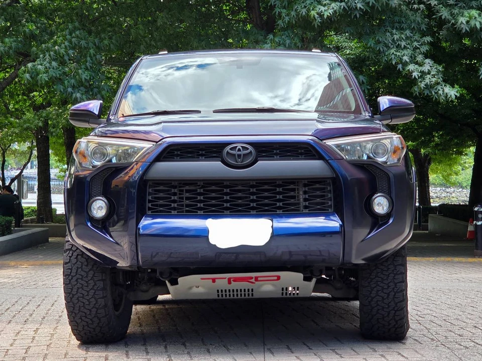 2014 Toyota 4Runner 5th Gen - Image 3 of 22