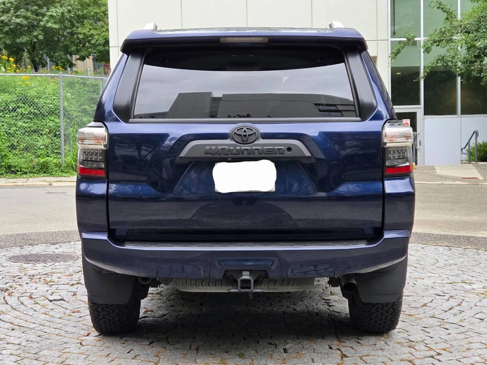 2014 Toyota 4Runner 5th Gen - Image 8 of 22