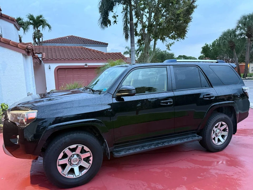 2016 Toyota 4Runner 5th Gen - Image 3 of 10