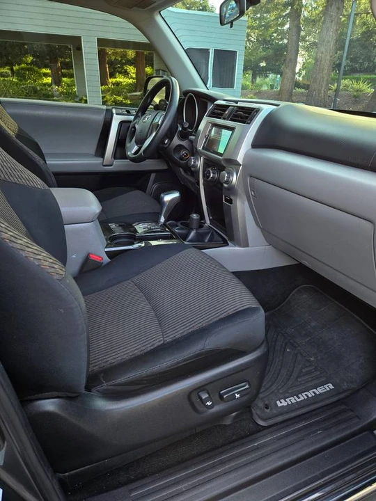 2012 Toyota 4Runner 5th Gen - Image 7 of 12
