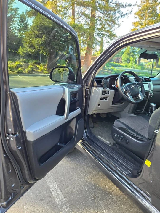 2012 Toyota 4Runner 5th Gen - Image 5 of 12