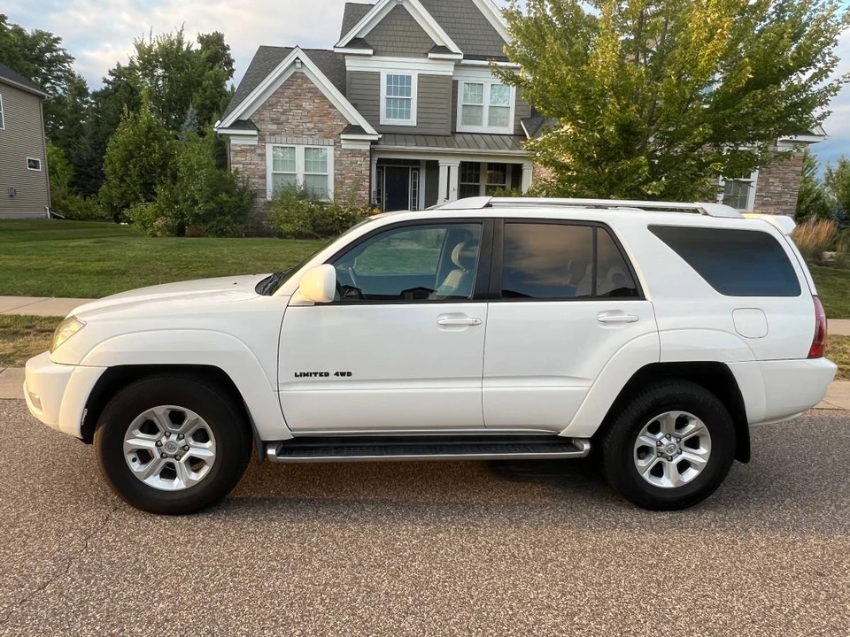 2004 Toyota 4Runner 4th Gen - Image 2 of 24