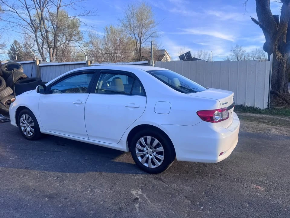2013 Toyota Corolla 10th Gen - Image 3 of 7
