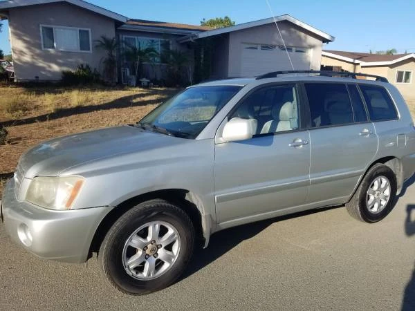2002 Toyota Highlander - Image 2 of 8