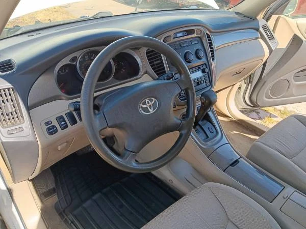 2002 Toyota Highlander - Image 4 of 8