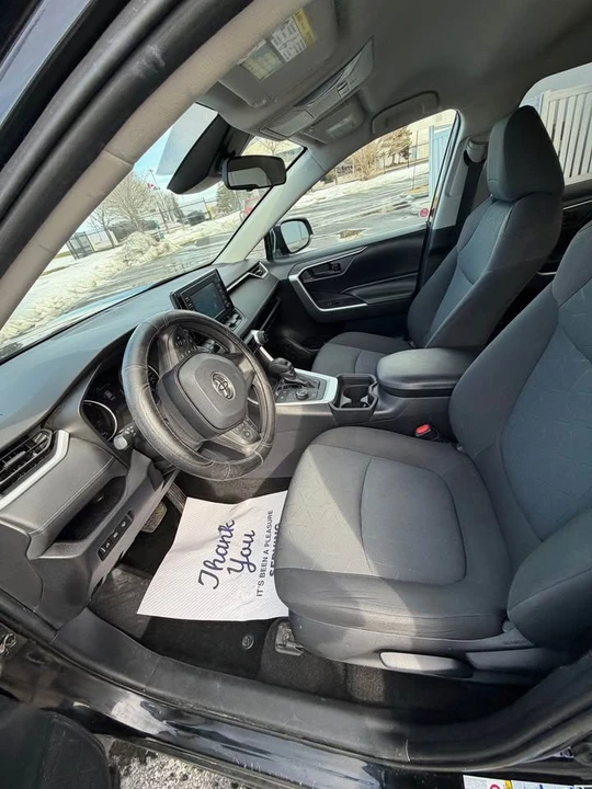 Toyota RAV4 - Image 10 of 10