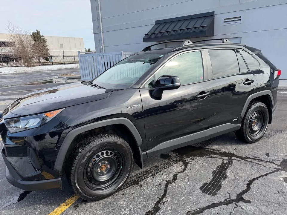 Toyota RAV4 - Image 3 of 10