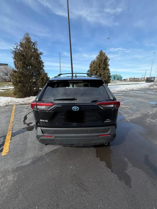 Toyota RAV4 - Image 4 of 10