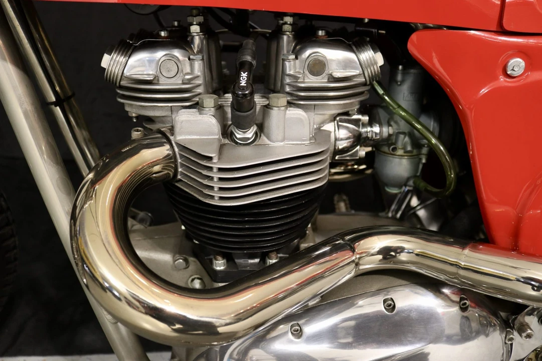 Triumph Race Bikes - Image 5 of 6