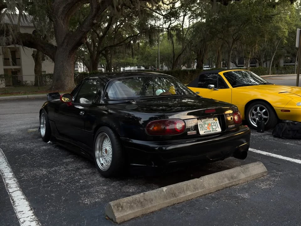 1996 Mazda NA MX-5 Miata - Image 2 of 9