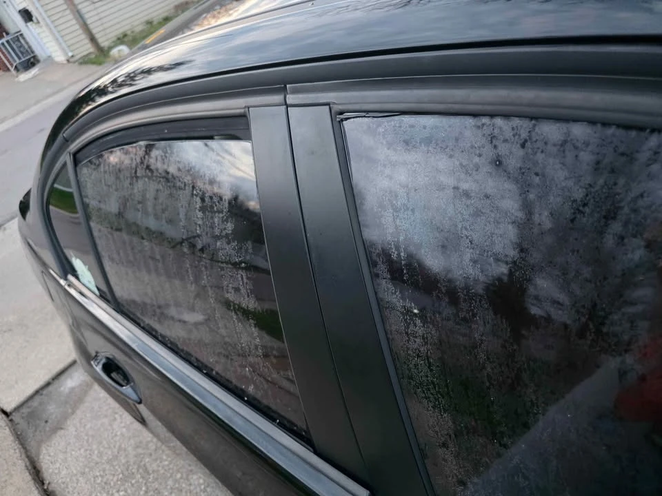 2008 BMW E90 3 Series Sedan - Image 5 of 10