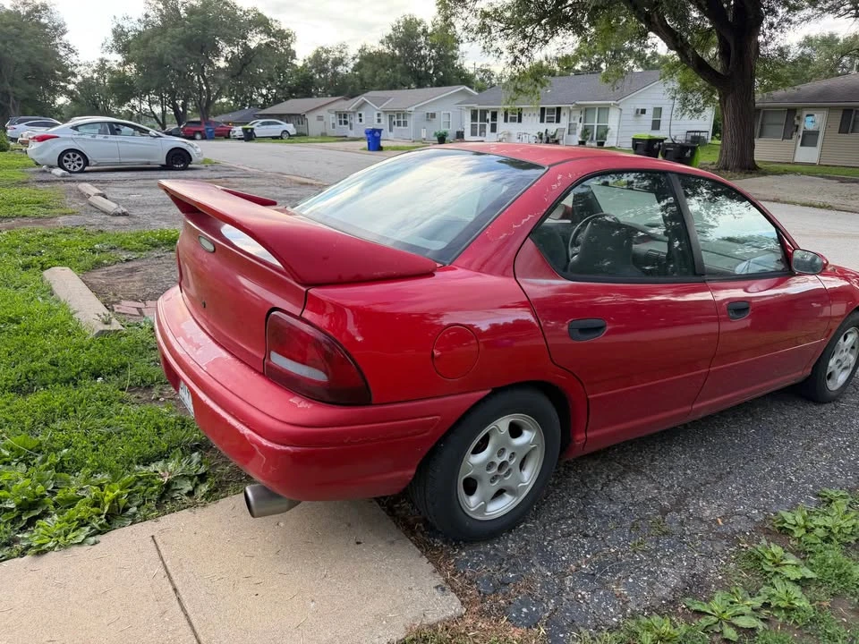 1995 Dodge Neon - Image 4 of 10