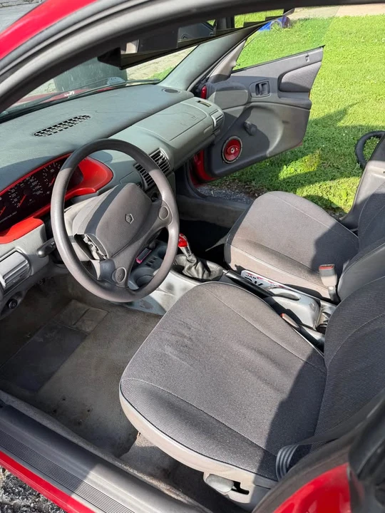 1995 Dodge Neon - Image 7 of 10