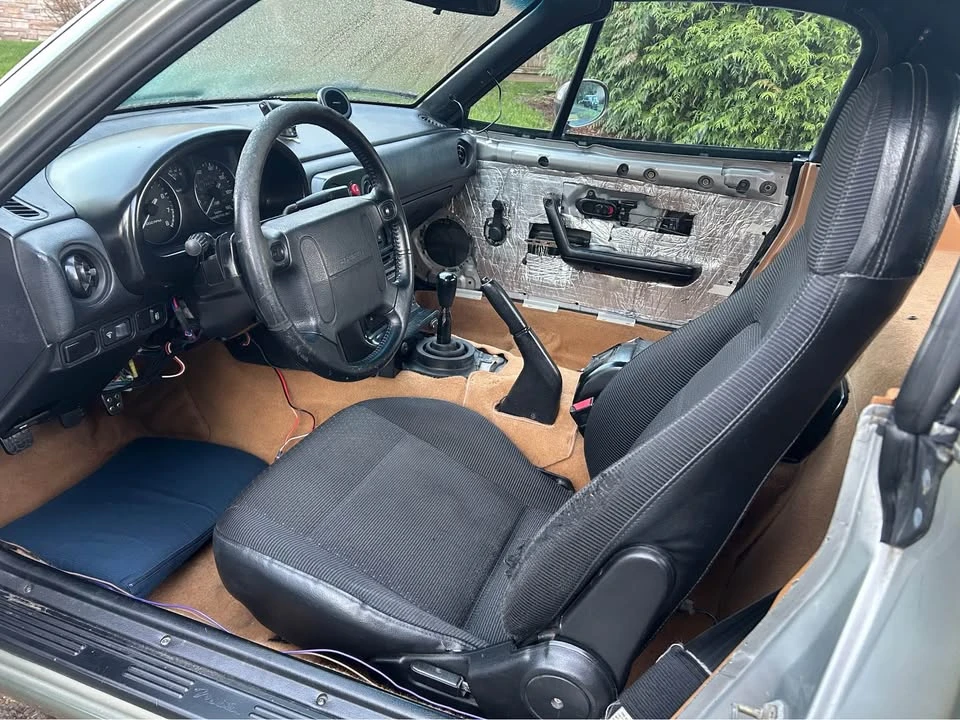 1992 Mazda NA MX-5 Miata - Image 6 of 10