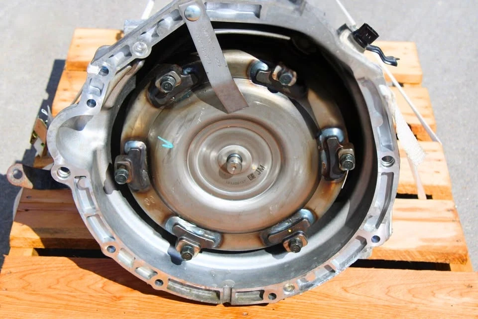 2018 Parts & Memorabilia Gearboxes - Image 2 of 3