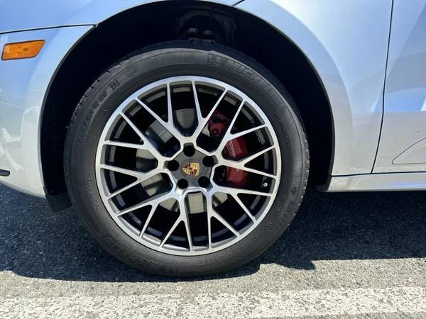 2016 Porsche Macan Turbo - Image 8 of 17
