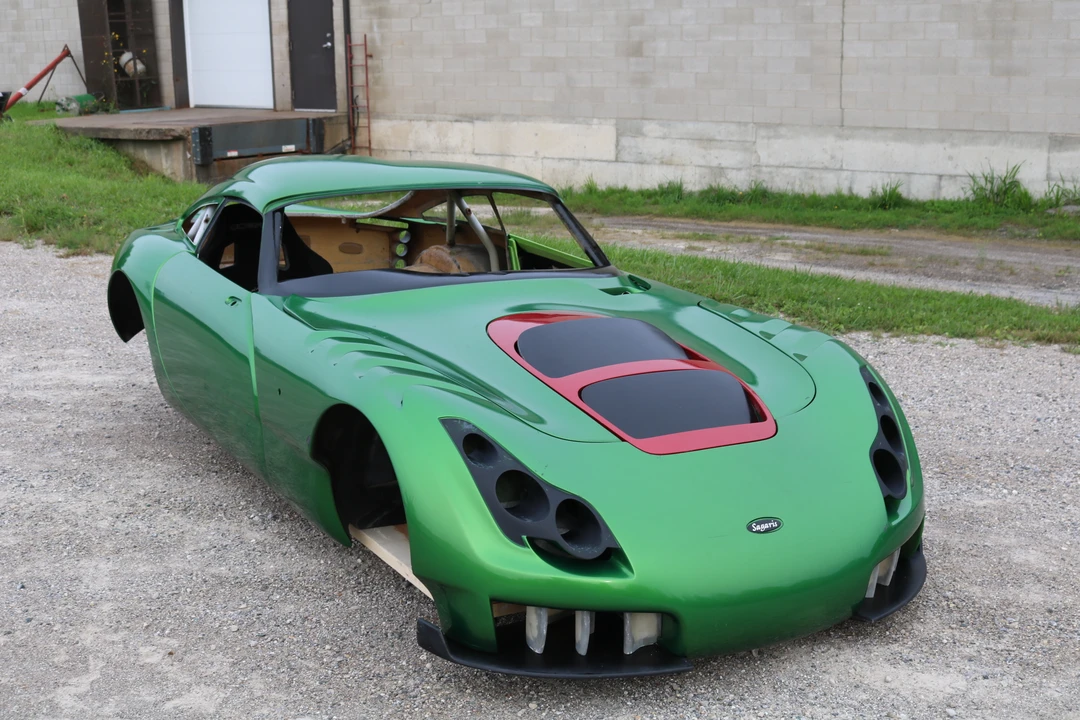 Parts & Memorabilia Bodywork - Image 2 of 31