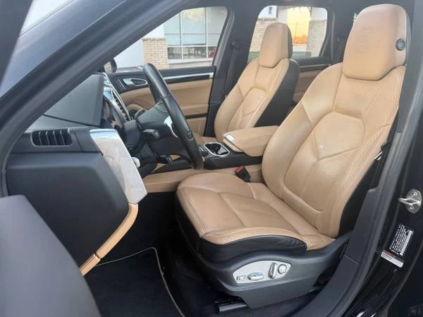 2014 Porsche 958 Cayenne - Image 10 of 21