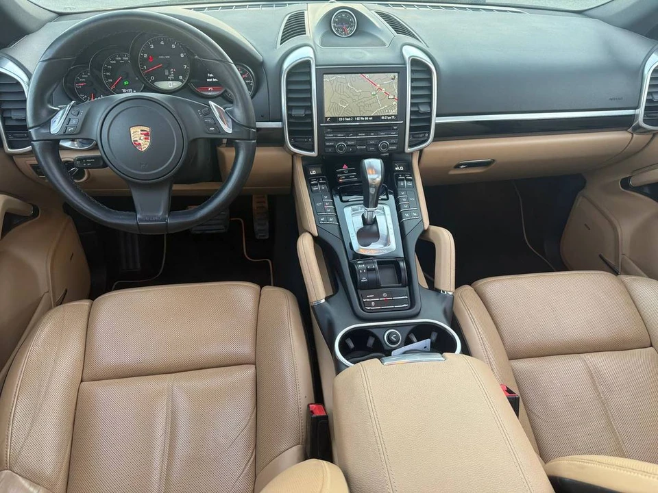 2014 Porsche 958 Cayenne - Image 13 of 23