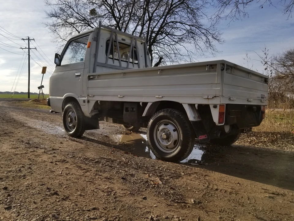 1986 Subaru Sambar 4th Gen - Image 6 of 17