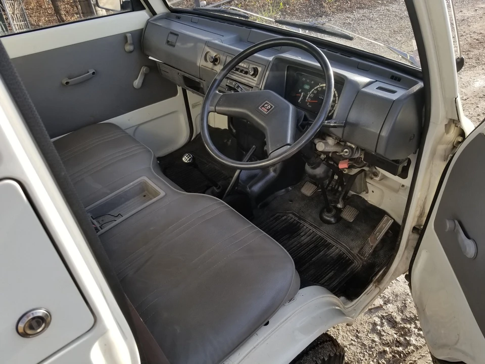 1986 Subaru Sambar 4th Gen - Image 13 of 17