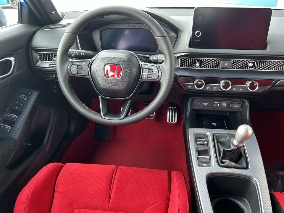 2026 Honda FL5 Civic Type R - Image 8 of 22