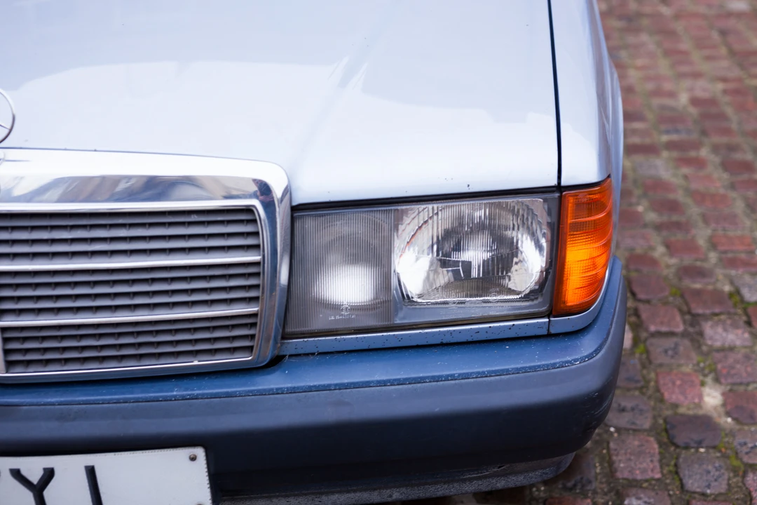 Mercedes-Benz 190E - Image 23 of 31
