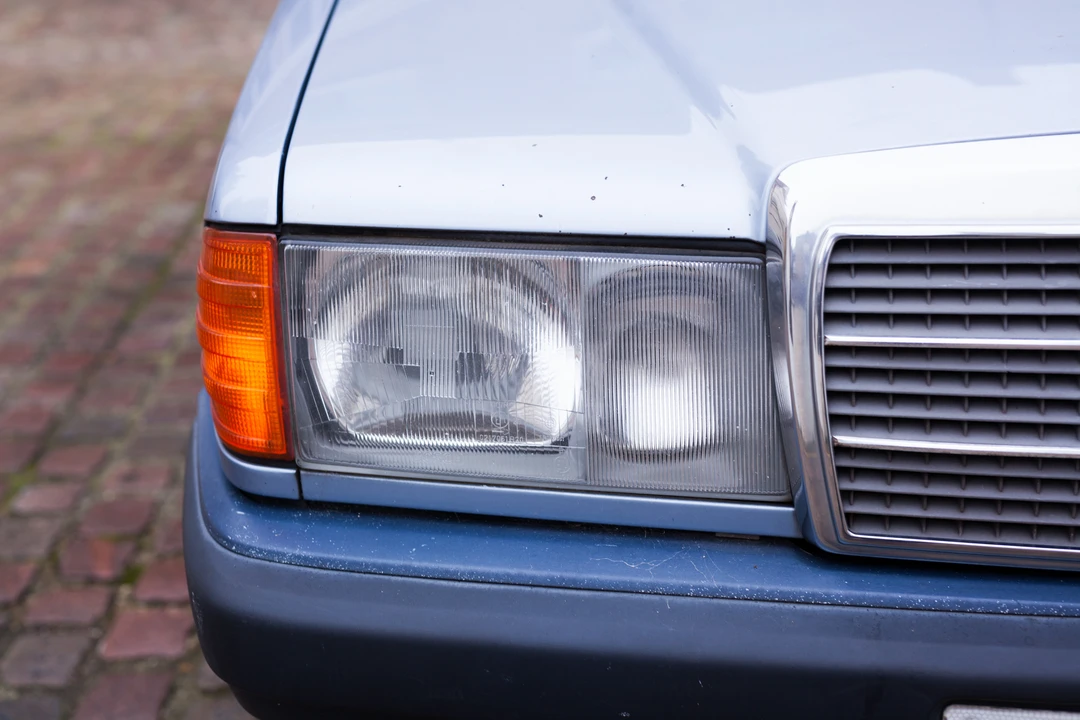 Mercedes-Benz 190E - Image 24 of 31