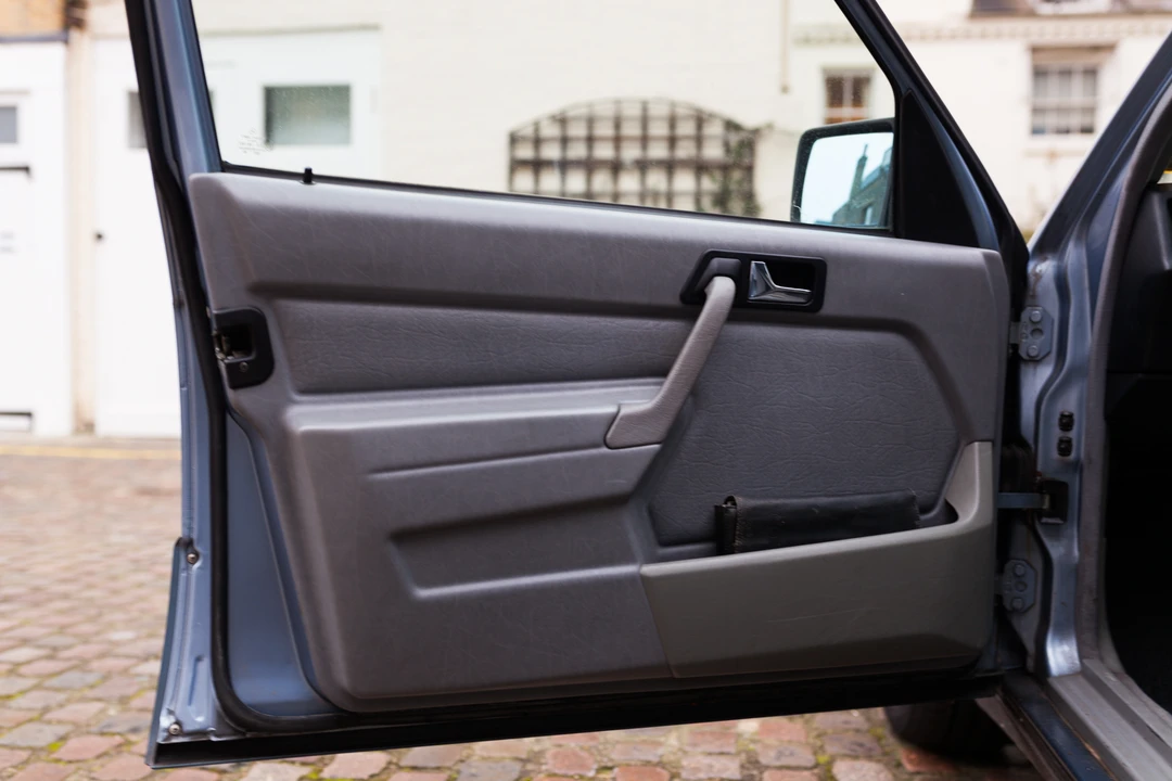 Mercedes-Benz 190E - Image 30 of 31