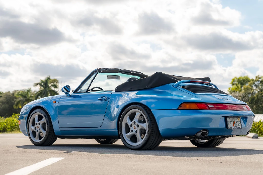 1995 Porsche 993 Carrera - Image 16 of 31