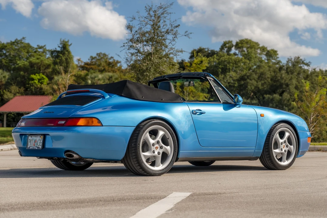 1995 Porsche 993 Carrera - Image 12 of 31