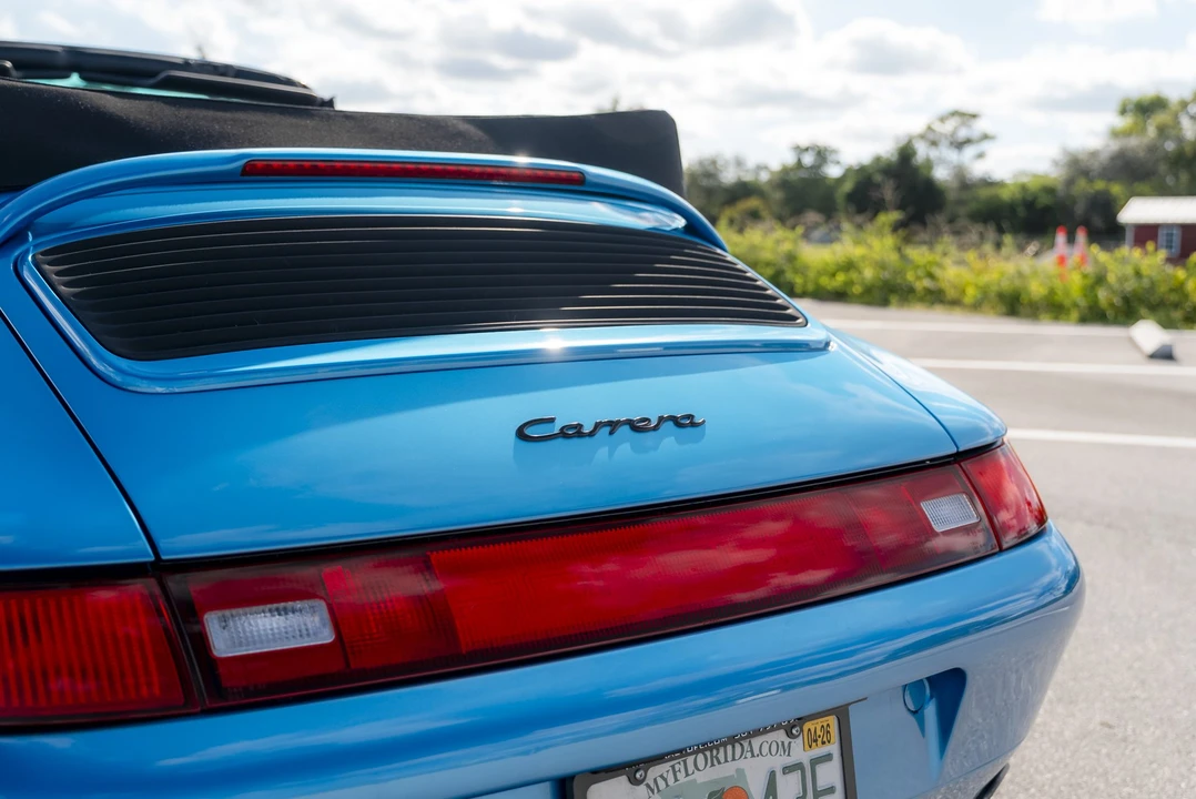 1995 Porsche 993 Carrera - Image 28 of 31