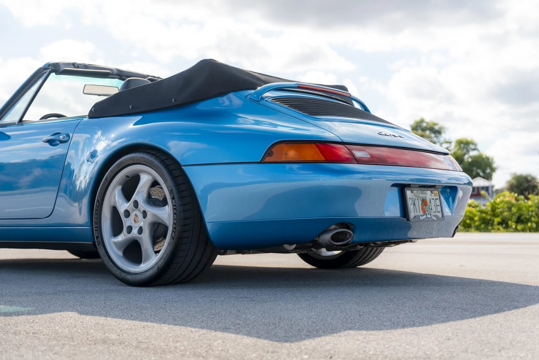 1995 Porsche 993 Carrera - Image 26 of 31
