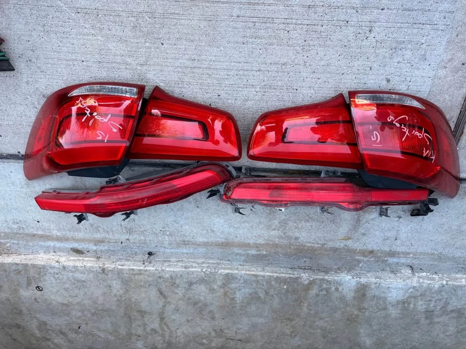2006 Parts & Memorabilia Bodywork - Image 3 of 4