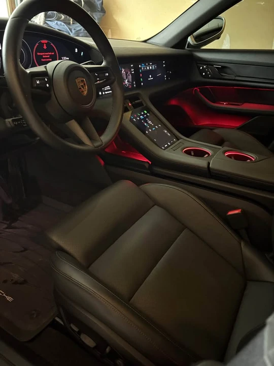 2023 Porsche Taycan - Image 10 of 10