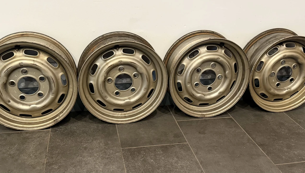 Parts & Memorabilia Porsche Wheels - Image 5 of 31
