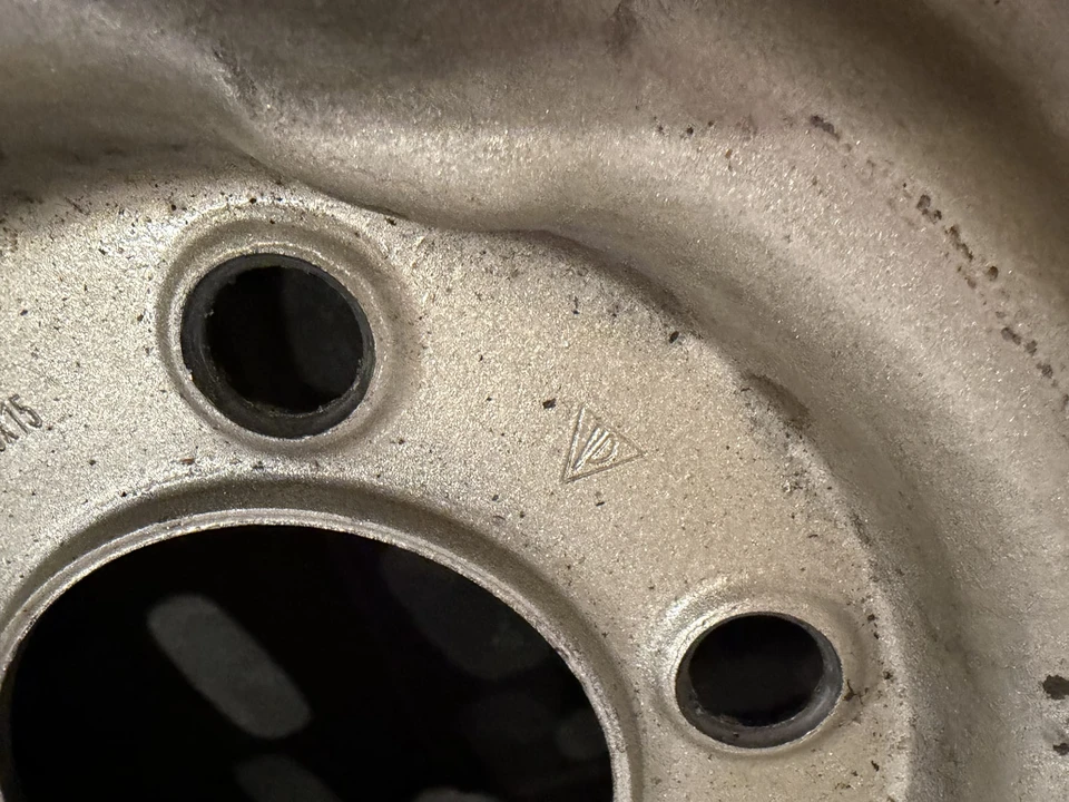 Parts & Memorabilia Porsche Wheels - Image 31 of 31