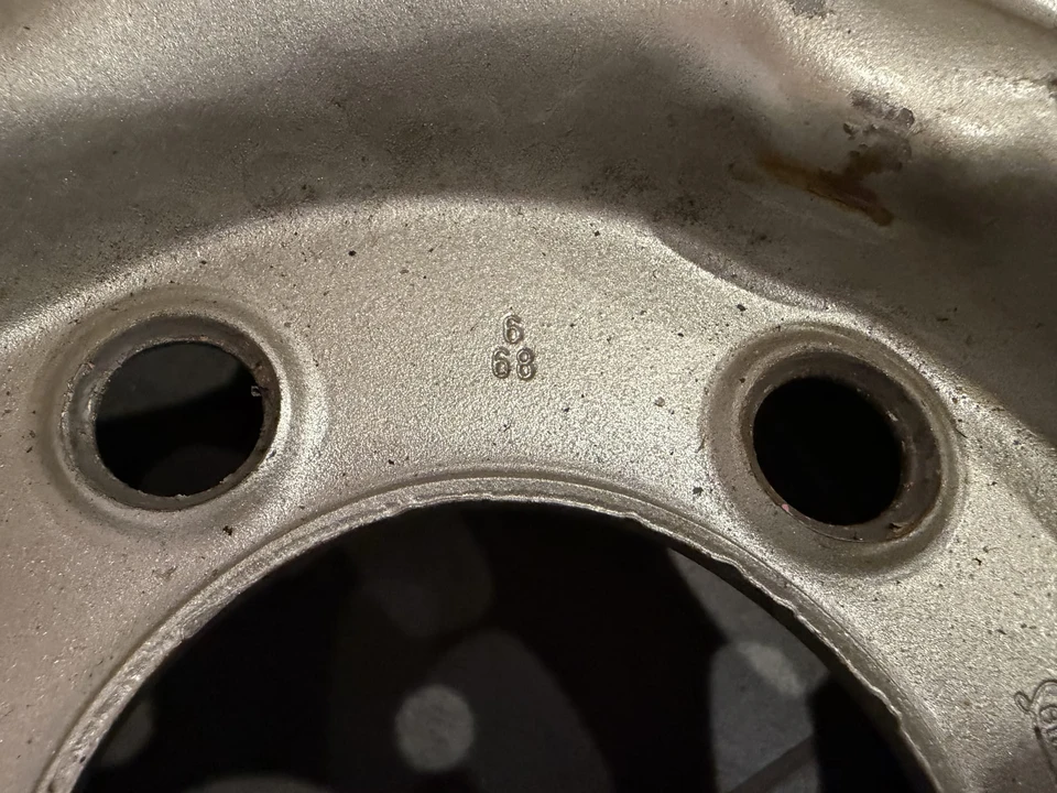 Parts & Memorabilia Porsche Wheels - Image 24 of 31