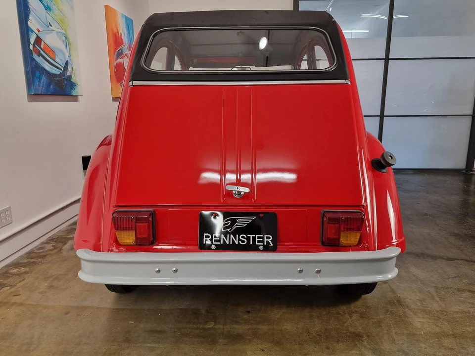 Citroen 2CV - Image 25 of 31
