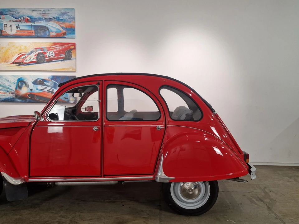 Citroen 2CV - Image 17 of 31